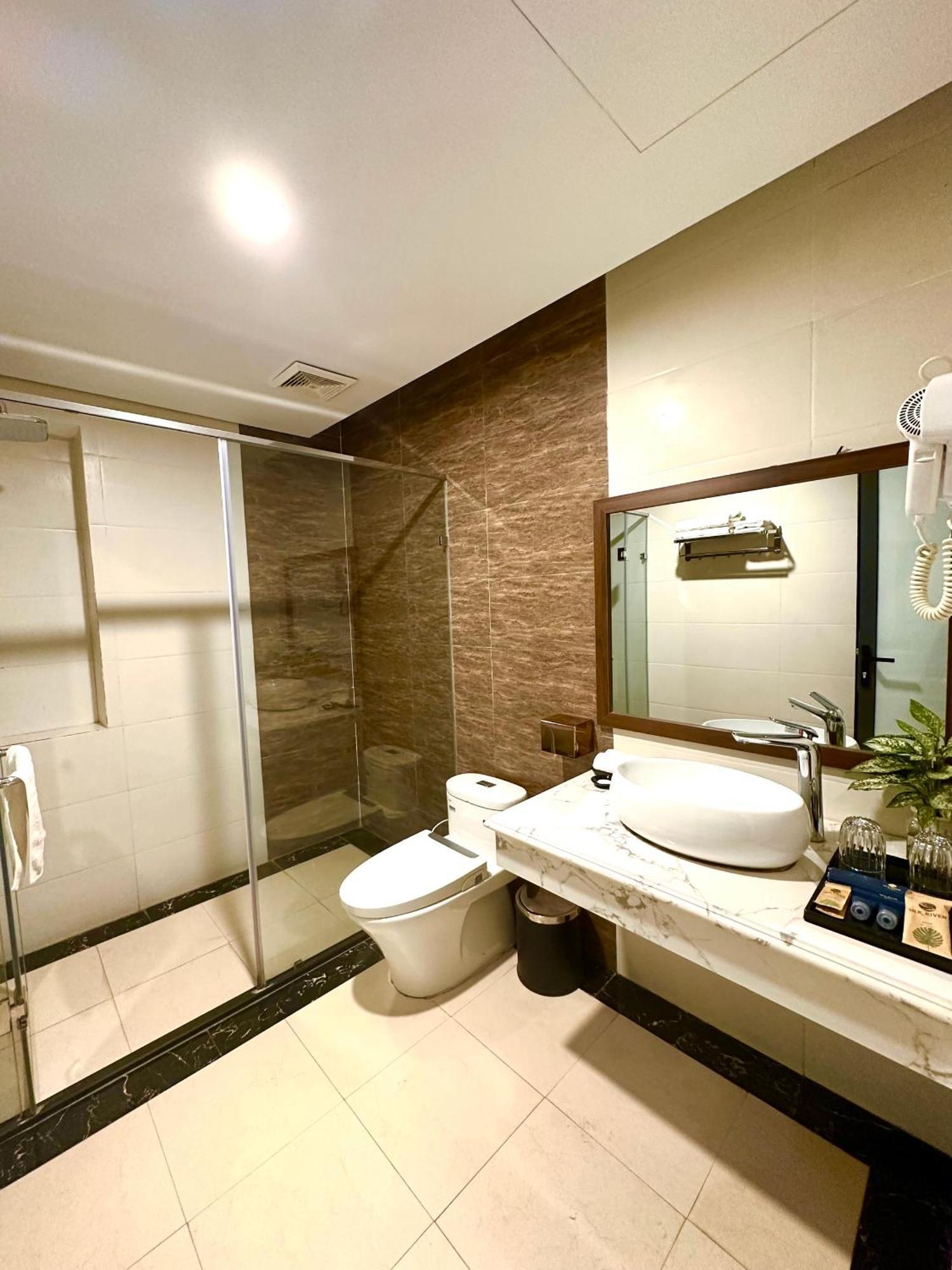 Silk River Hotel Ха Жианг Екстериор снимка