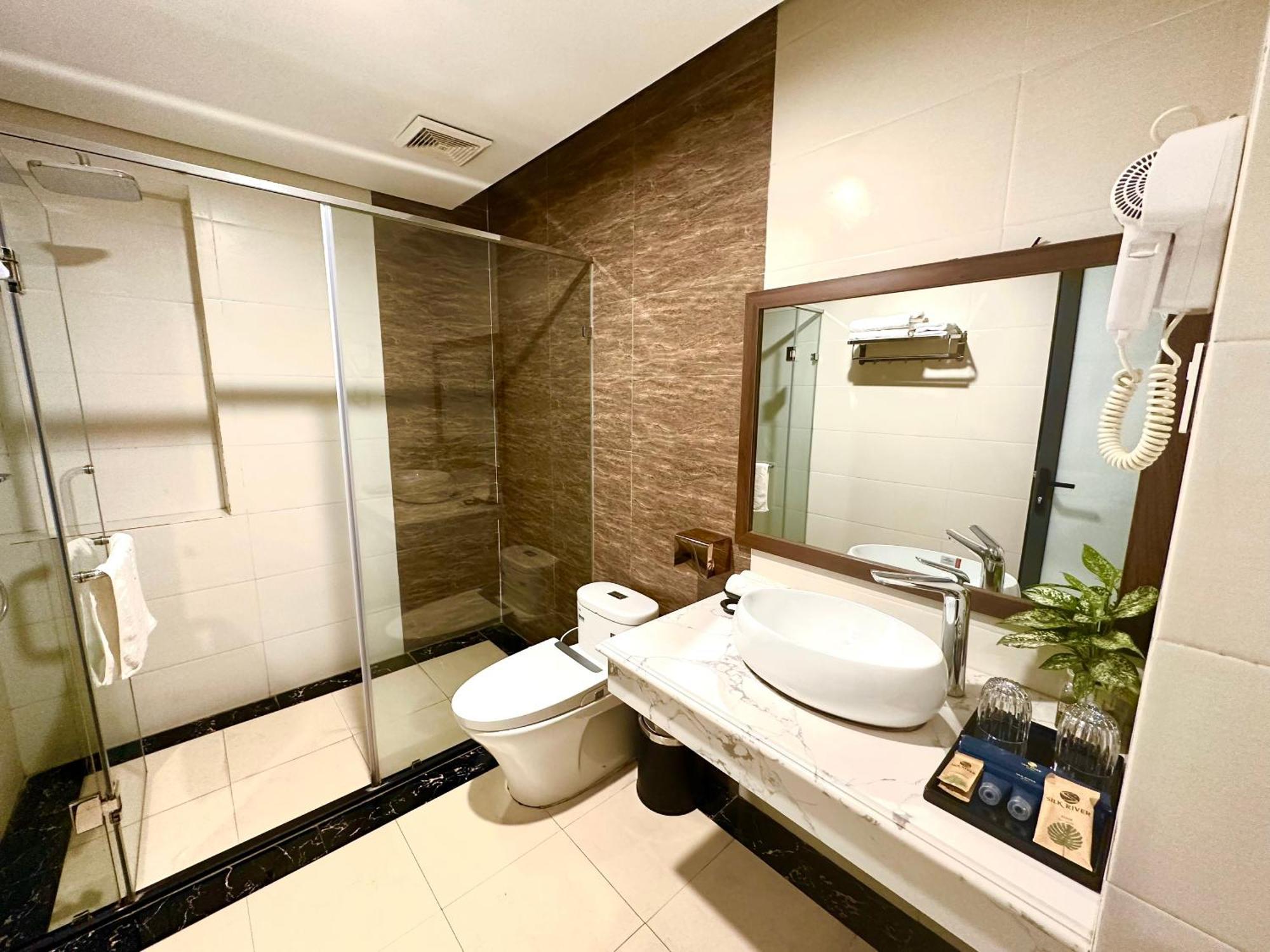 Silk River Hotel Ха Жианг Екстериор снимка