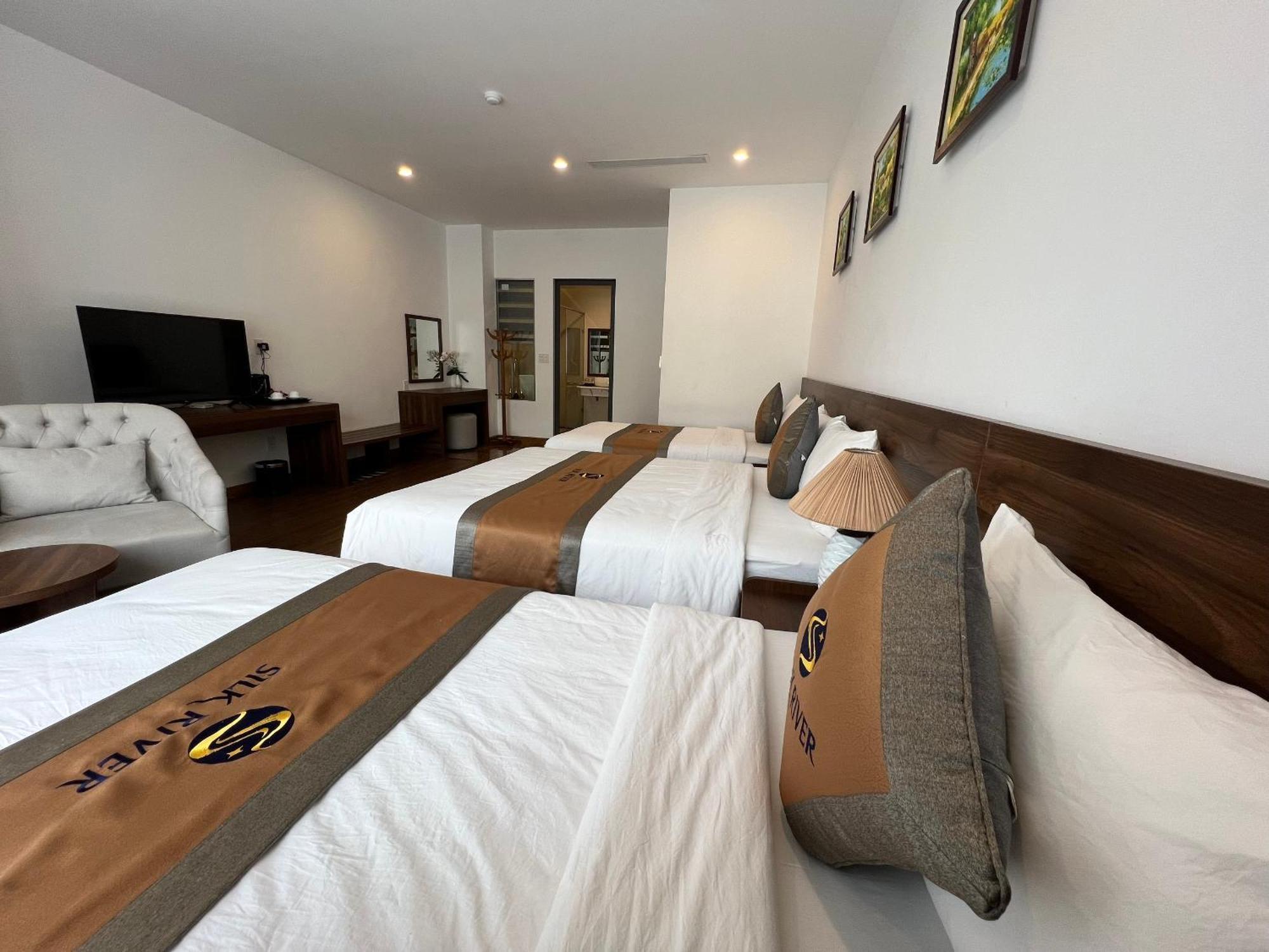 Silk River Hotel Ха Жианг Екстериор снимка